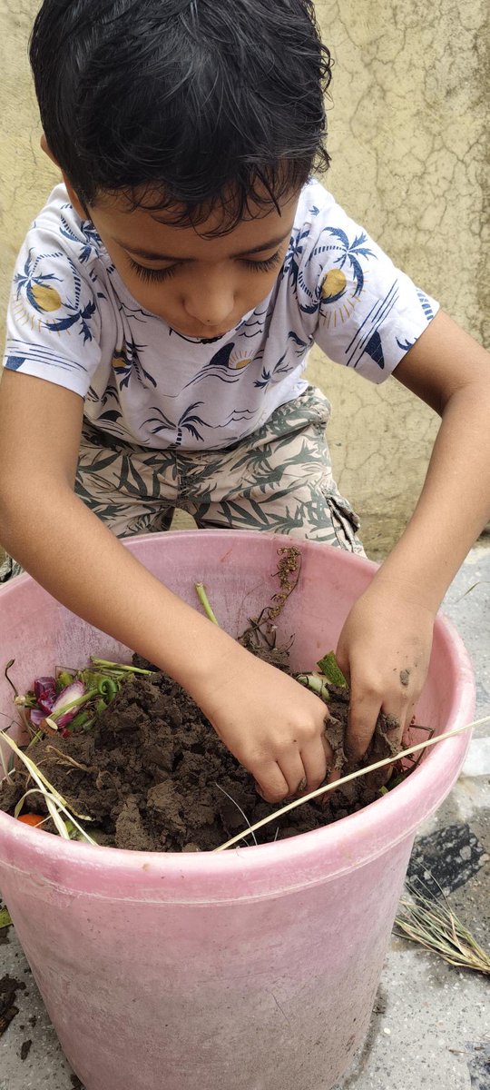 simransehra53's tweet photo. Young Eco-Heroes in Action! 🌱 Class 2 students turn kitchen waste into rich manure, learning sustainability right from home. #EcoFriendly #YoungChangemakers #ManureMaking #SustainabilityStartsYoung  @vividh87 @BBPSMV @Dir_Education @cbseindia29 https://t.co/pGUT3TXEOl