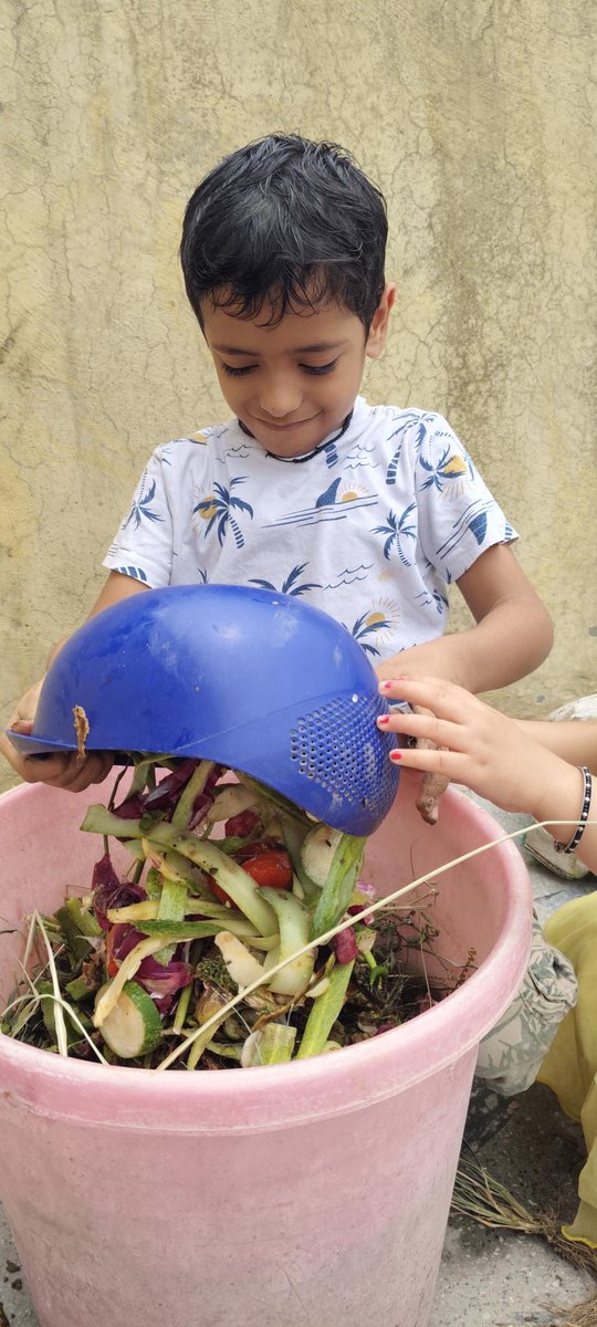 simransehra53's tweet photo. Young Eco-Heroes in Action! 🌱 Class 2 students turn kitchen waste into rich manure, learning sustainability right from home. #EcoFriendly #YoungChangemakers #ManureMaking #SustainabilityStartsYoung  @vividh87 @BBPSMV @Dir_Education @cbseindia29 https://t.co/pGUT3TXEOl
