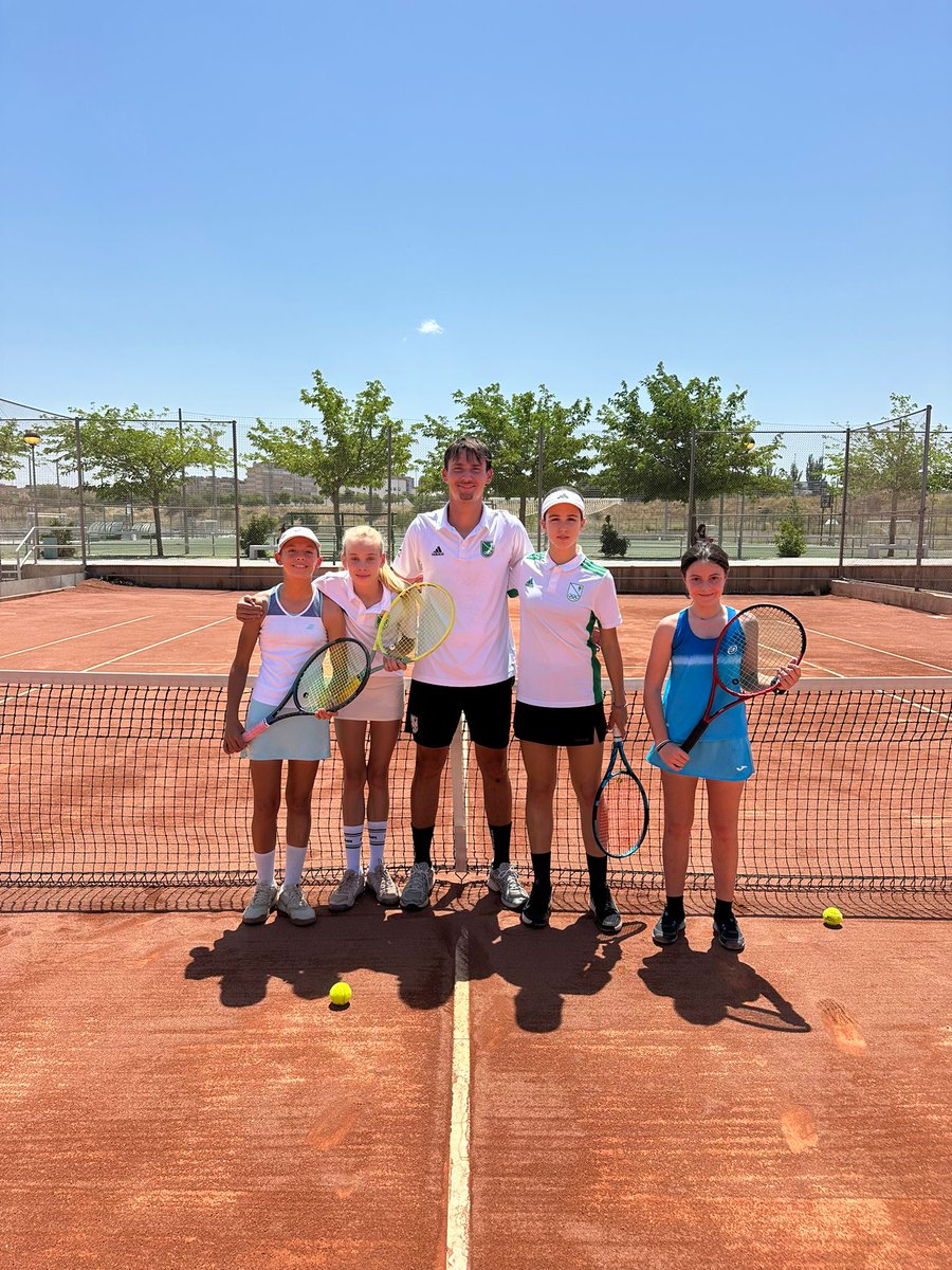 Victoria del equipo infantil femenino en la liga de aragon 2-1 contra el olivar.

<a href="/adrianbotiza/">adrianbotiza</a> 
@kiaautosalduba 
<a href="/WilsonTenisEsp/">Wilson Tenis España</a>