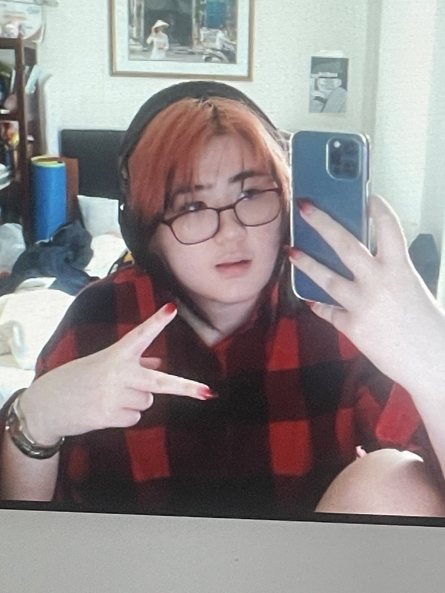 When I first got into gravity falls

Vs

After I got into gravity falls again 
(I’m going to uni for animation in Sep)

#GravityFalls