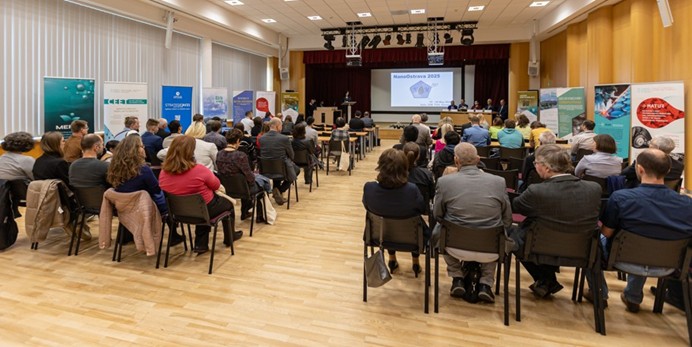 MERGEprojectEU's tweet image. 🎉 NanoOstrava 2025 Conference about #nanoscience and #nanotechnology was held in #Ostrava, in our partner’s @vsbtuo premises!
👉Read about our coordinator's presentation about graphene derivatives for single-atom catalysts merge-twinning.eu/news-events/me….
@VileGroup
@Q_PLANIntl