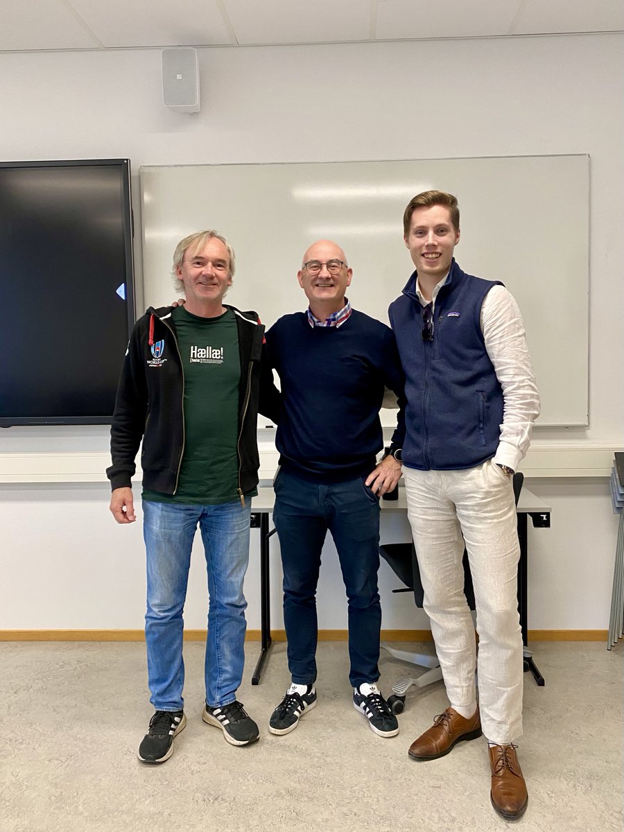 DLysvoll's tweet photo. Bachelor i boks med toppkarakter (A)! 🎓 Skrev om min startup @investwiseras (nå 8000+ brukere!) og veien videre. Nå legger jeg studietida bak meg og går «all in» på InvestWiser. Let’s go! 🚀
#gründer #InvestWiser #fintech #USN https://t.co/Yz2beuTqyM