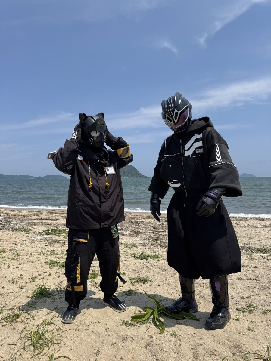 mami_moco's tweet photo. 仲良し🐈⬛やね・・・
#ネオリアル
#G296
#サカナマンクリーンうおーク 25.5.31 https://t.co/wpofKWH3kR