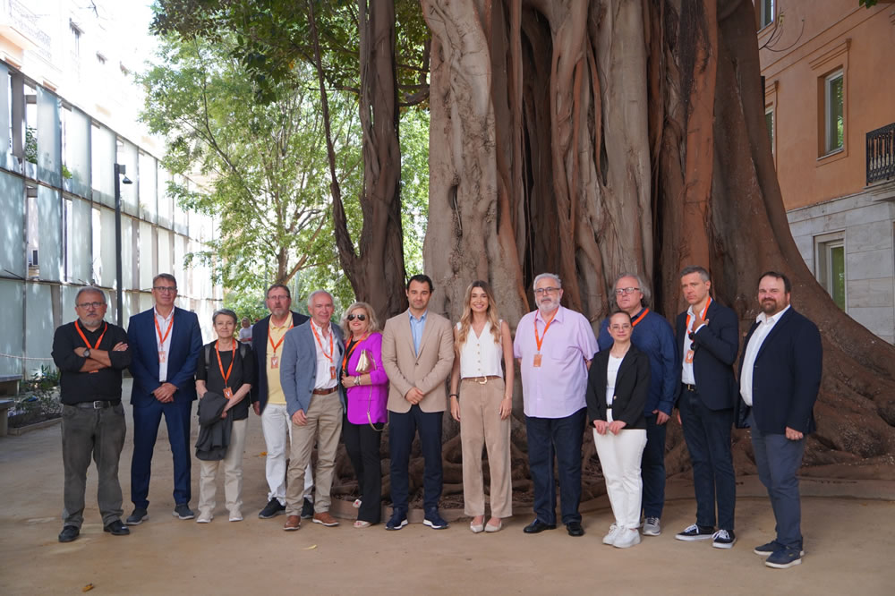 ♟️ <a href="/cortsval/">Corts Valencianes</a> aprueban declarar el 15 de mayo como Día del #ajedrez en la <a href="/generalitat/">Generalitat</a> 🧙✍️📕 Este reconocimiento conmemora el 550 Aniversario del nacimiento del Ajedrez Moderno en Valencia (1475-2025). <a href="/facvescacs/">FACV</a> #escacs #franceschvicent