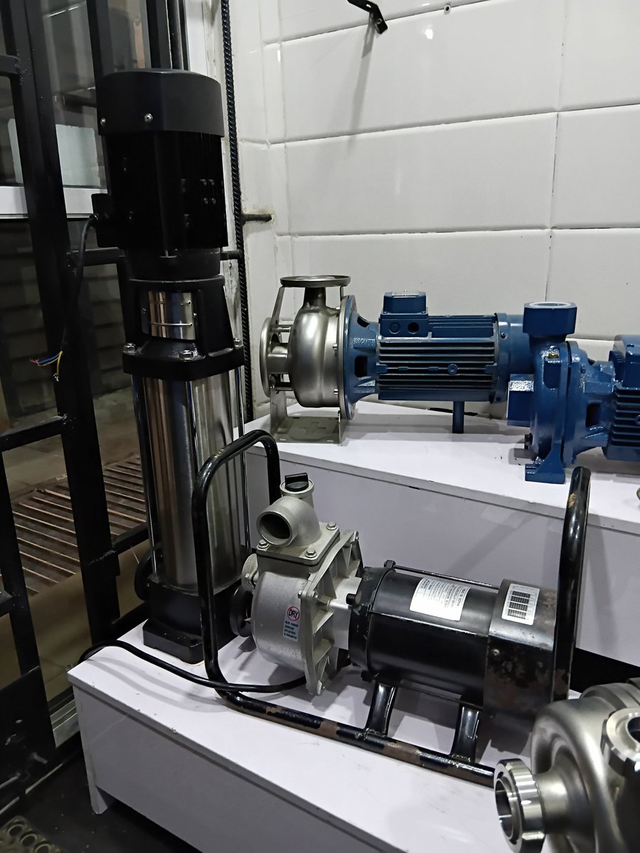HarcoreneNig's tweet photo. Whether you're pumping water,mud, or other fluids, our pumping machine can handle it all. Send us a DM today📲😊
#pumpingMachine #IndustrialSolutions #WaterPumpingExperts #FactoryTools #EngeeringEquipments  @SirDavidBent @Wizarab10 https://t.co/fW9JGajRbh