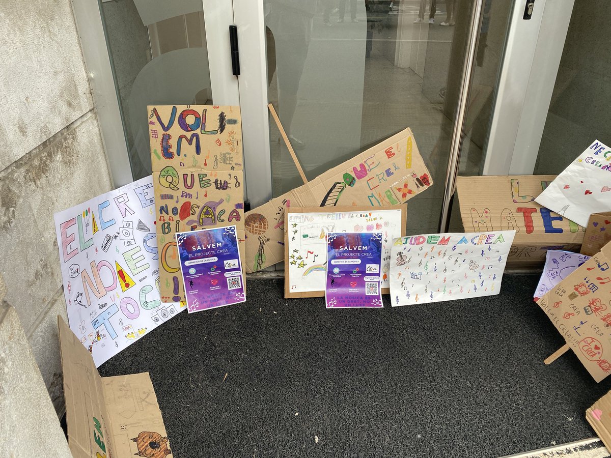 Escola Els Picots tweet media