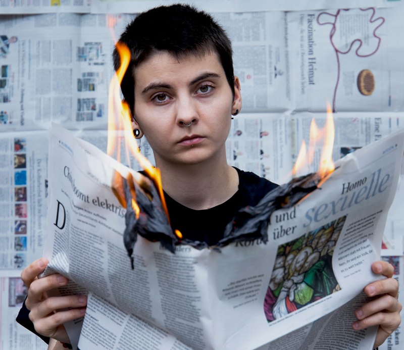 "Si no tiene precio jurídico engañar a los ciudadanos, se les engañará sin pudor, sin miedo a las consecuencias, sin límites y de forma mecánica, porque nada frena ese uso político de la mentira."

El derecho a no ser engañado ✍️ Antonio Garrigues Walker rb.gy/mbnqsl