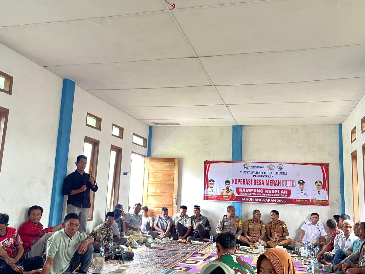 Zia Ulhaq (@ziasl03) on Twitter photo #KopdesHadirdiPapua
Kopdes Merah Putih menjadi instrumen untuk meningkatkan kesejahteraan masyarakat indonesia
<a href="/prabowo/">Prabowo Subianto</a>
<a href="/YandriSusanto27/">Yandri Susanto</a>
<a href="/ArizaPatria/">Ariza Patria</a>
<a href="/taufikmadjid71/">IG : taufik.madjid</a>
<a href="/kemendespdt/">#BangunDesaBangunIndonesia</a>
<a href="/bpsdmkemendesa/">Bpsdm Kemendesa</a>
<a href="/desapenusantara/">desapesonanusantara</a> #KopdesHadirdiPapua
Kopdes Merah Putih menjadi instrumen untuk meningkatkan kesejahteraan masyarakat indonesia
<a href="/prabowo/">Prabowo Subianto</a>
<a href="/YandriSusanto27/">Yandri Susanto</a>
<a href="/ArizaPatria/">Ariza Patria</a>
<a href="/taufikmadjid71/">IG : taufik.madjid</a>
<a href="/kemendespdt/">#BangunDesaBangunIndonesia</a>
<a href="/bpsdmkemendesa/">Bpsdm Kemendesa</a>
<a href="/desapenusantara/">desapesonanusantara</a>
