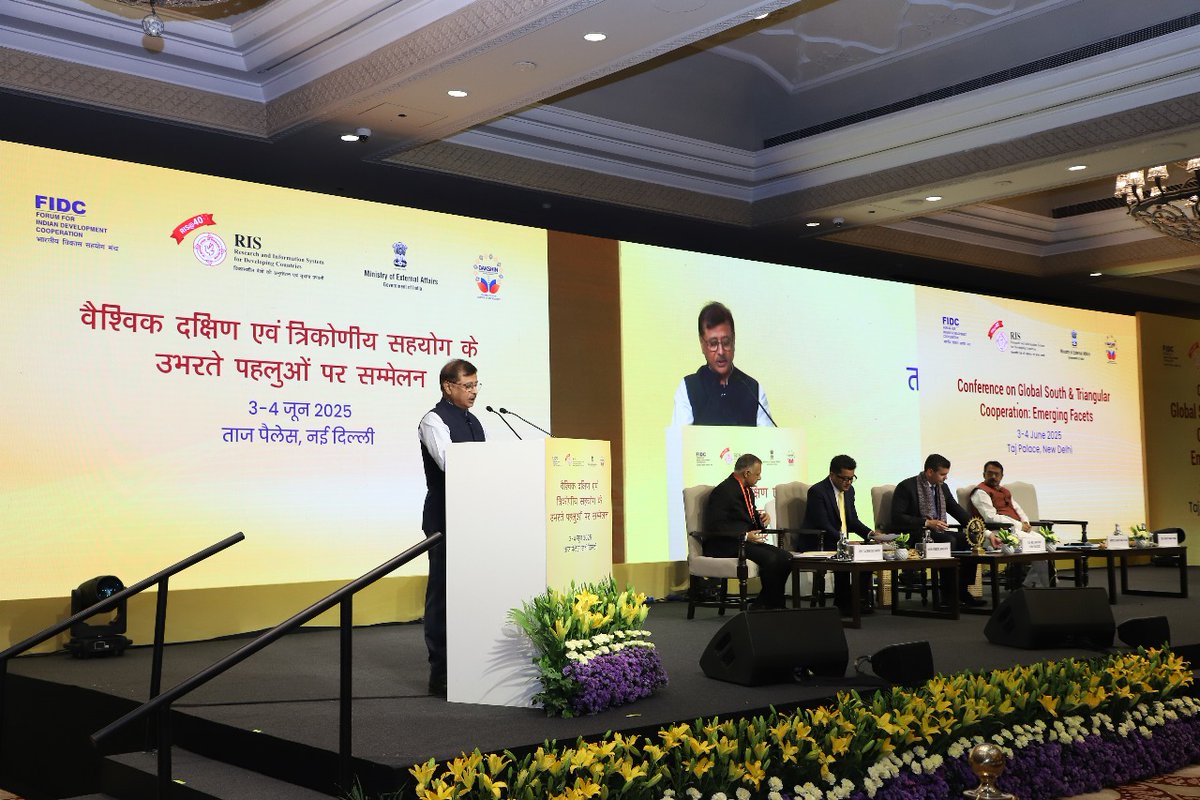 In his remarks during the Presidential Session, Ambassador Sanjay Kumar Verma, Chairperson, <a href="/RIS_NewDelhi/">RIS</a> highlighted that the spirit of "together we are stronger" resonates as India and Paraguay together set forth towards new development narratives. 

Both countries can leverage