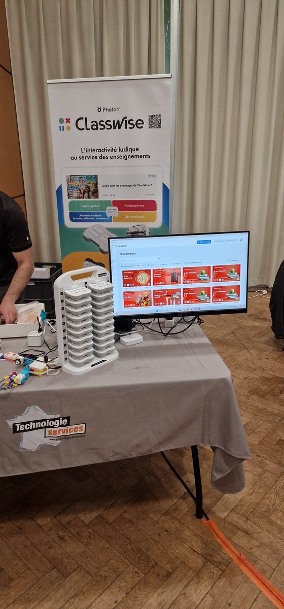 Il y a du monde au Défi Bots 2025 !🤖
Technologie Services est fier de faire partie des partenaires de cet évènement ! 
#défibots2025 #classwise #legoeducation #mackeblock #microbit