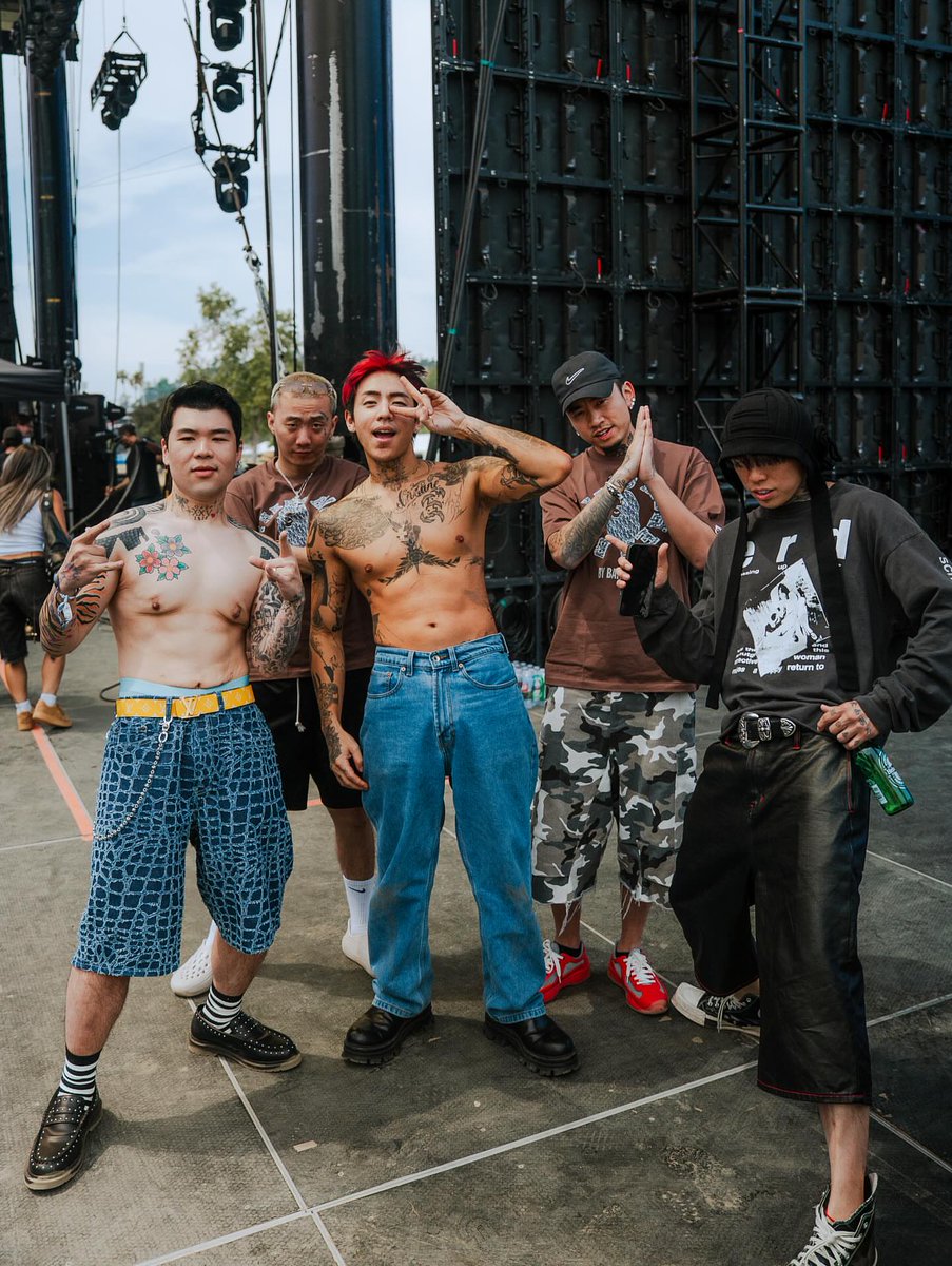 DPRIANarchive's tweet photo. DPR IAN and Higher Brothers at HITC LA 2025. https://t.co/EVpAqyxhHL