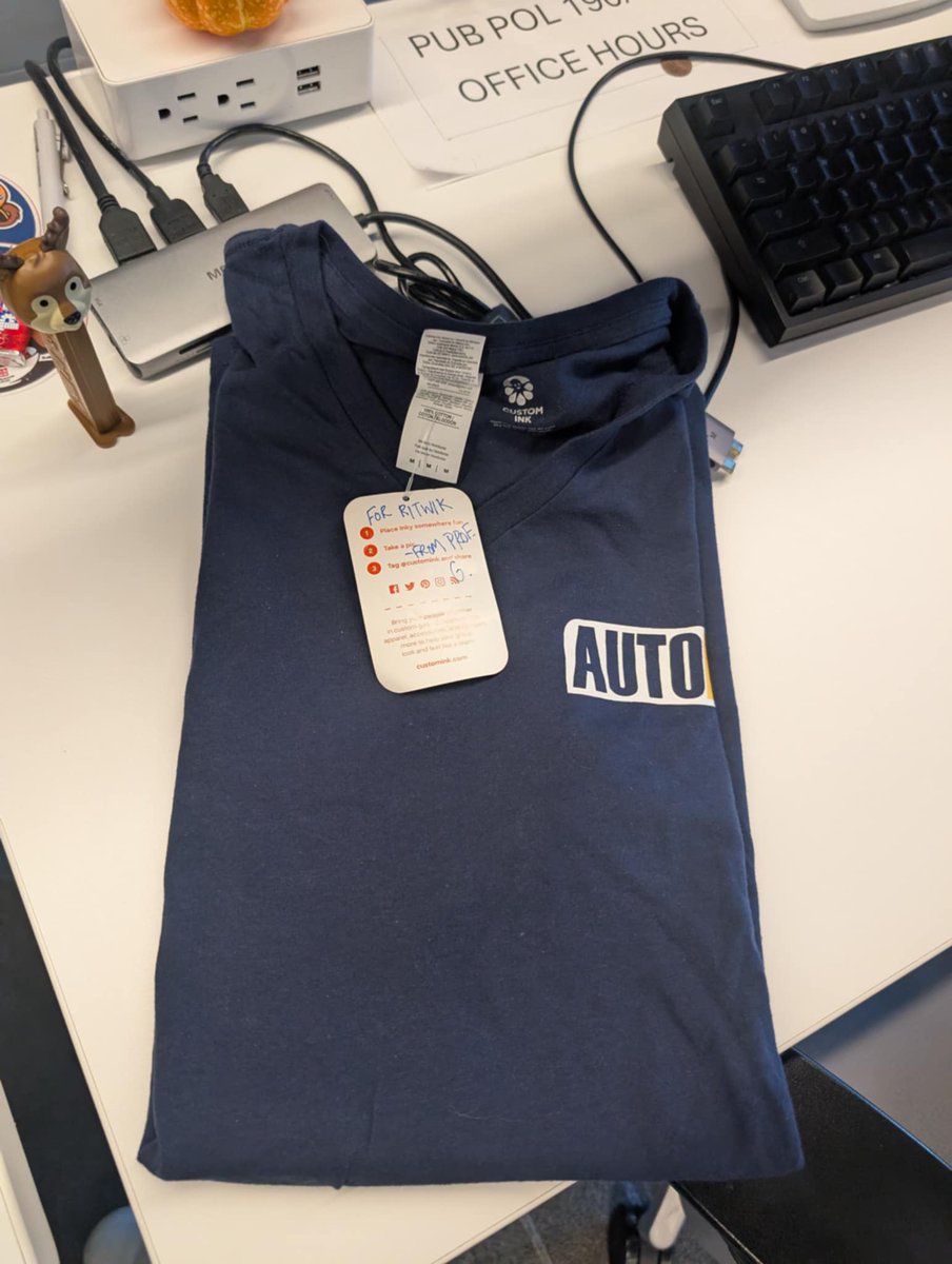 Ritwik_G's tweet image. Four years ago, before I was at Berkeley, @Ken_Goldberg gave away an AUTOLab t-shirt to the person who could best identify the tool in an image he tweeted. I won but didn't claim the prize despite sitting 5 ft away from AUTOLab. Now finally, one Ph.D. later, thanks Ken!!