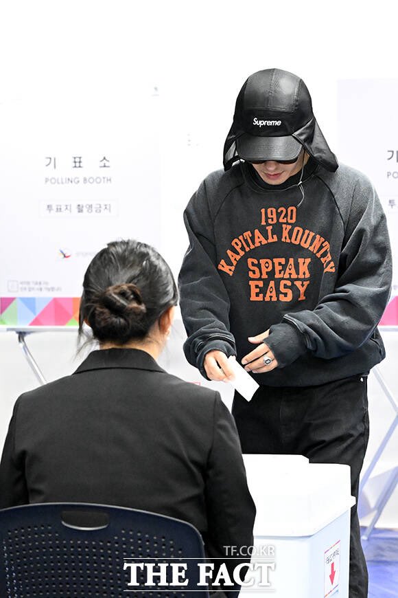 투표합쉬다 ~ 🗳️

naver.me/FDGdodlq

#구교환 #KOOKYOHWAN