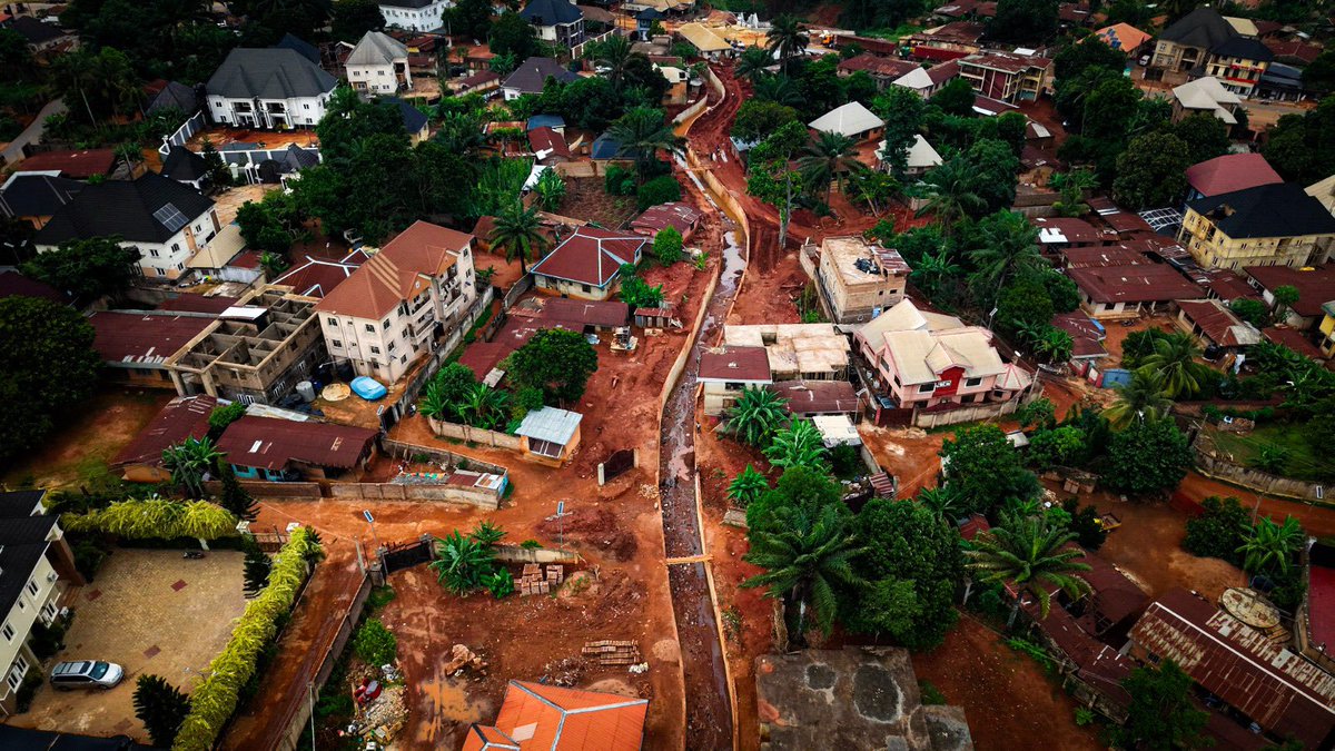 Aerial view of the ongoing erosion and flooding control Phase 1 Project in Ekwulobia by the Soludo administration.

#SolutionIsHere #AnambraIsRising #Solutioncontinues