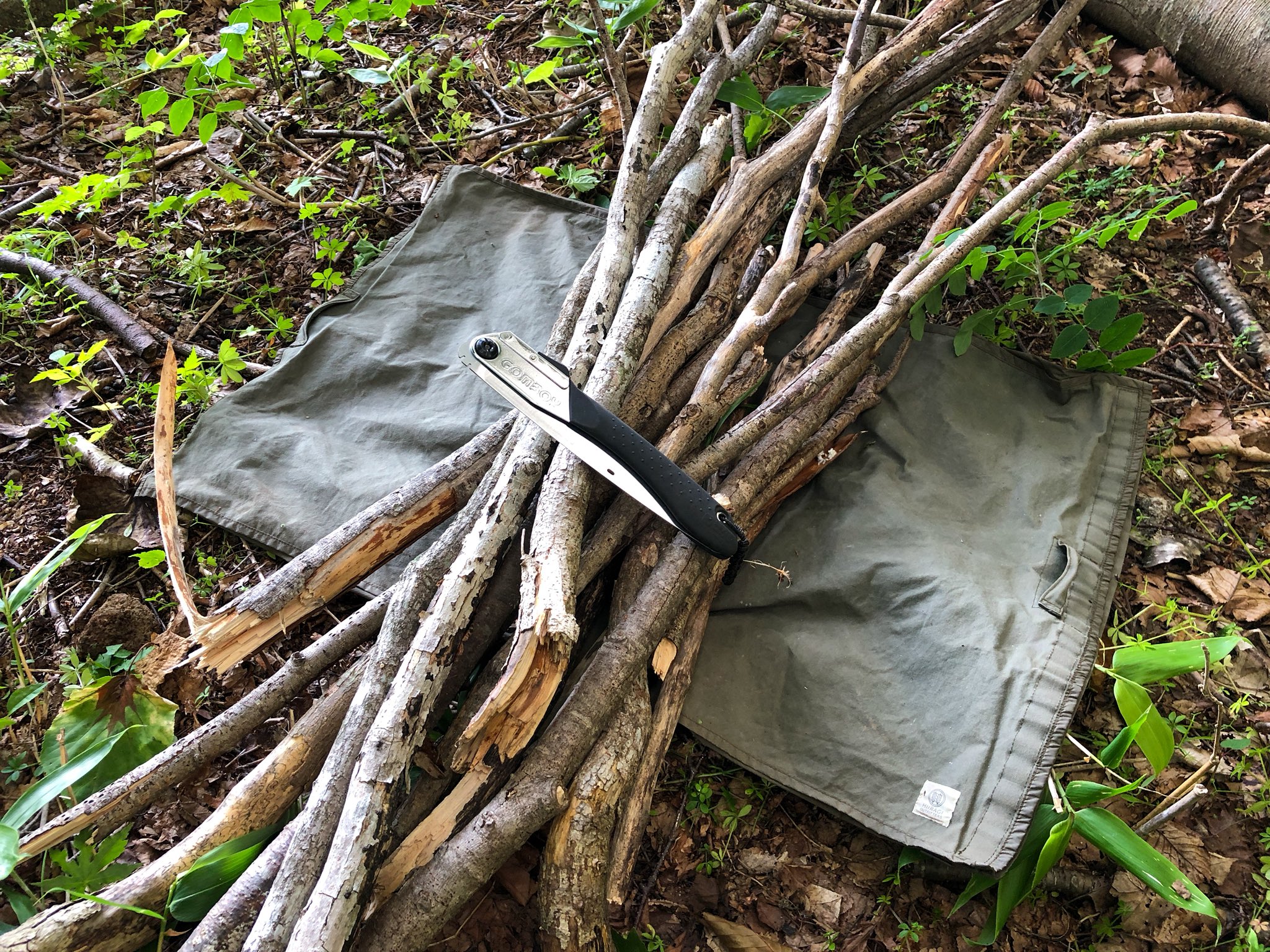 ウールの敷物FOREST HEROES　検HIIRAGI OUTFITTERS HIIRAGI OUTFITTERS (@HIIRAGI_CAMP) / X ウールの敷物FOREST