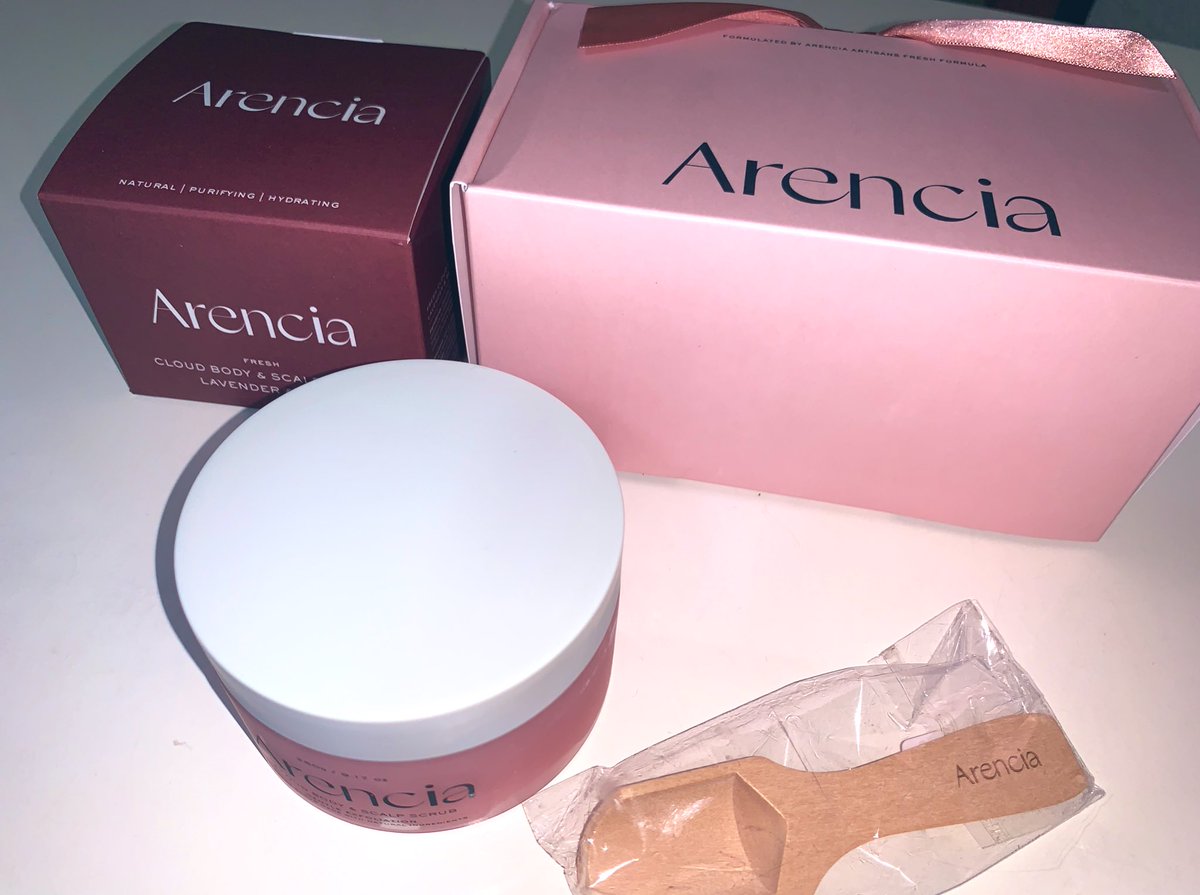 mikaduth's tweet image. @popokii_gift 
#PoPoKii 様よりキャンペーンにて当選させていただいた #Arencia のボディスクラブを頂きました！(((o(*ﾟ▽ﾟ*)o)))✨
硬くなった皮膚や黒ずみ等気になってる所があったのでとても嬉しいです🥰
夏に向けて美肌になるぞー🌻(● ˃̶͈̀ロ˂̶͈́)੭ꠥ⁾⁾🌼