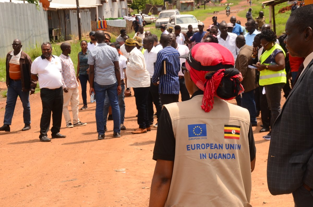 Last week, we officially handed over the site for the construction of the climate-resilient and gender responsive Elegu Cross-Border Market. The event took place in Elegu Town Council, Amuru District, in northern Uganda near the border with South Sudan.

The market, funded by