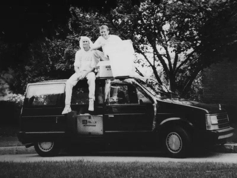 How a 3 words turned into a $100M global brand

Bert Jacobs, one of the founders of Life is Good, is living proof that a great story changes everything.

Click below to read this week’s issue.

storytellingforentrepreneurs.com/newsletters/so…

#FounderStories #FounderStory #LifeIsGood