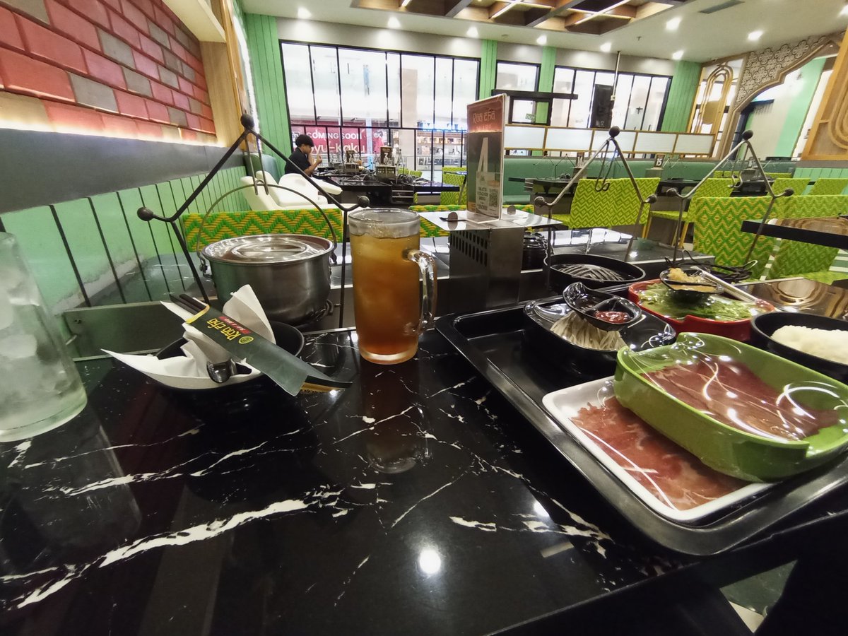 intanmanyoe's tweet photo. Raa cha Suki &amp; BBQ
#JuneinJogja https://t.co/jHrS2fBxWk