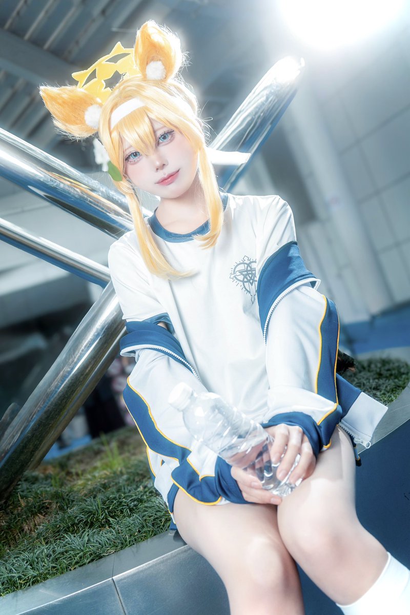 moca0906_cos's tweet photo. cos｜ ブルアカ｜伊落マリー

photo→@DMP_tsukumo 様
 #コスサミパーティー https://t.co/ahqZwe7wDB