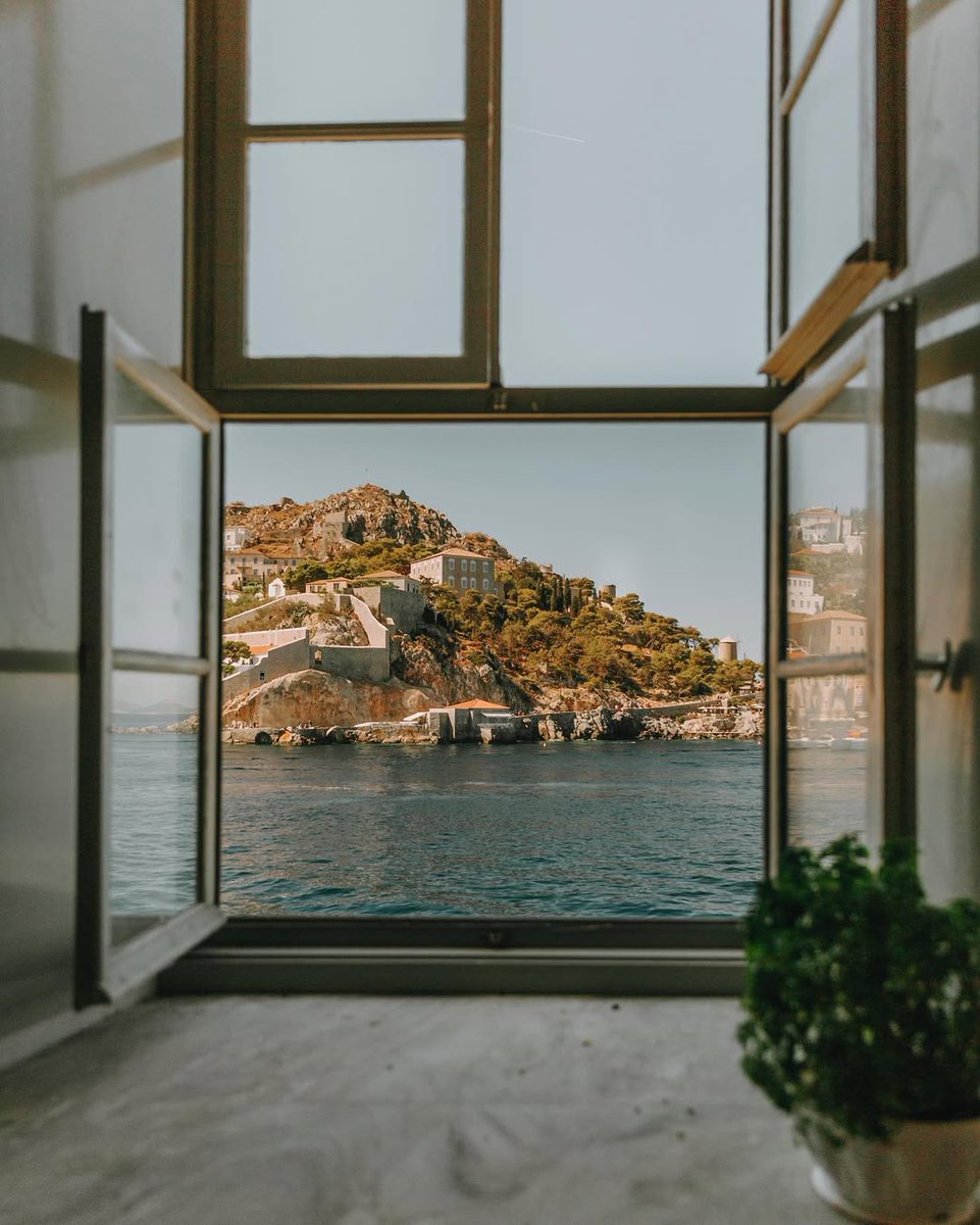 Work from Greece tweet media