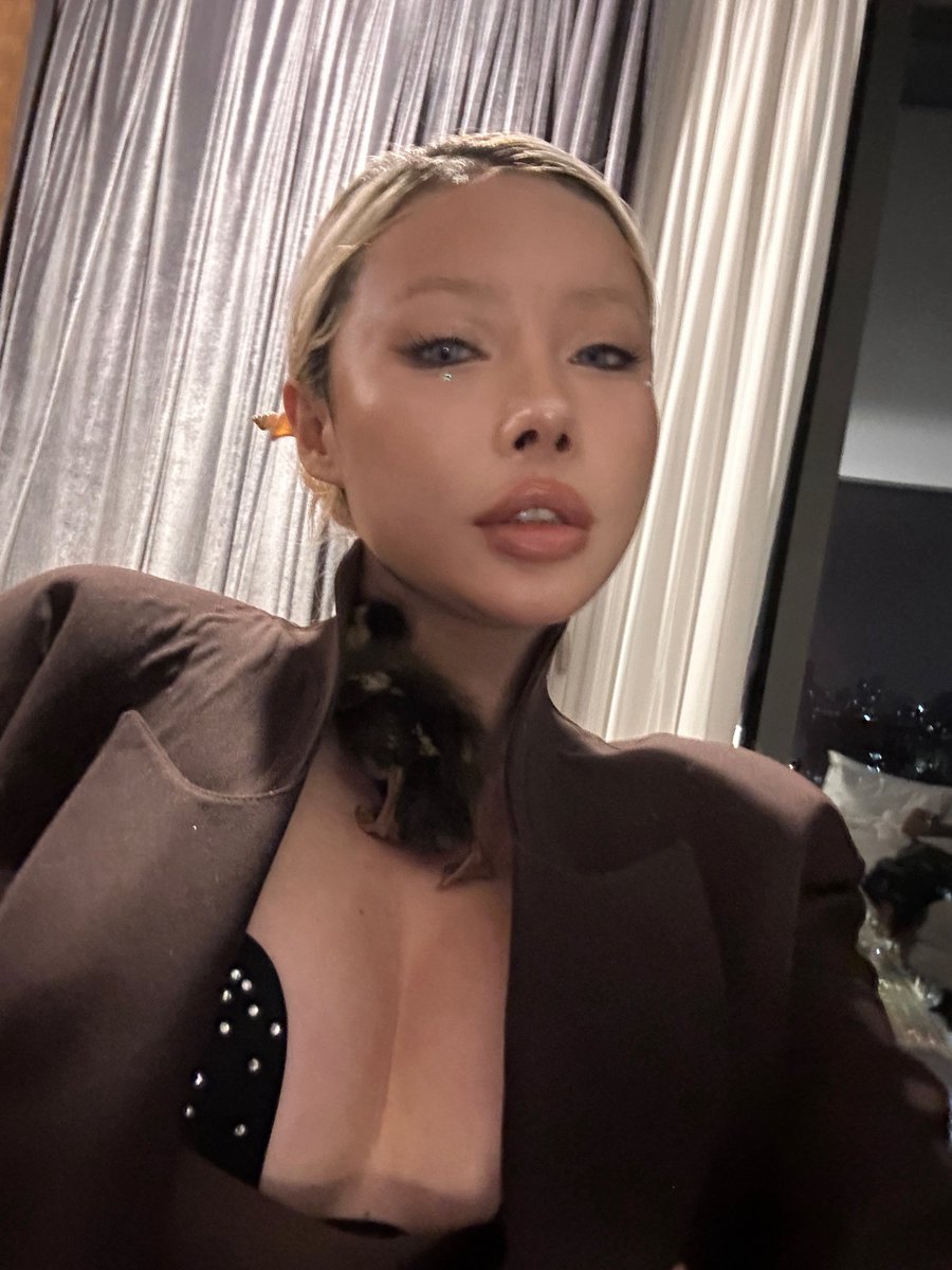 Giliancx (@bblovemoney1122) on Twitter photo 