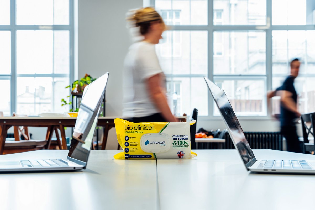Uniwipe Bio Clinical Midi-Wipes are 100% plastic-free and plant-based, offering high performance while reducing environmental impact. A simple switch that supports sustainability across all sectors.