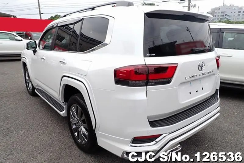 Car_Junction's tweet photo. Toyota Land Cruiser ZX 2023 – Now Available!

🌟 Pearl White | Automatic | 3.5L Petrol Engine
🔸 Premium ZX Package
🔸 Low Mileage

Reserve Yours Today!

WhatsApp: https://t.co/YgGz8rxERf
Visit: https://t.co/KN5wagtvpx

#ToyotaLandCruiser #2023LuxurySUV #CarJunctionDeals https://t.co/p8MiRCVhTN