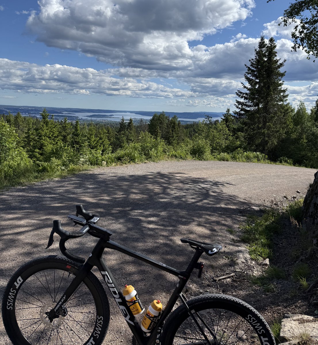 Happy #WorldBicycleDay 

My favourite view of Oslo.