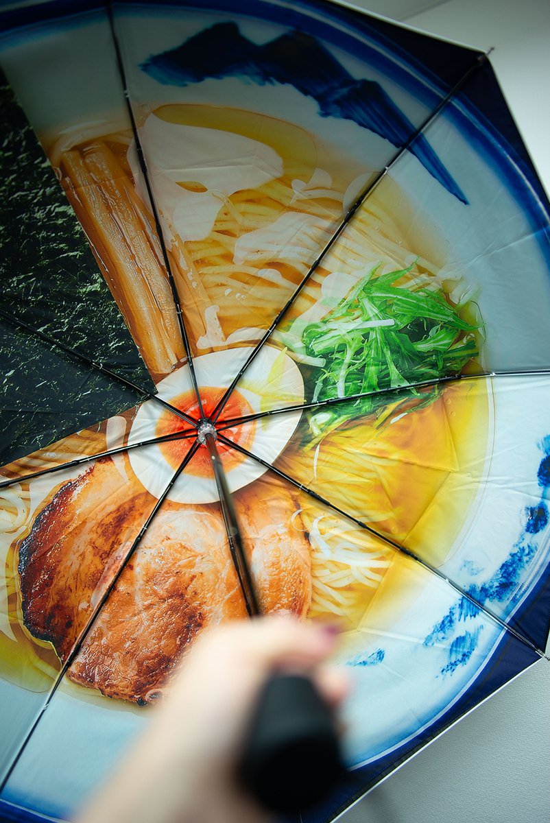 AFURI_fineramen's tweet image. サンプルが来たのでチラ見せ👀
今日のような天気の日や急な雨の日、熱い日差しも、この夏「柚子塩らーめん」があなたを守るっっっ！！！

#AFURI