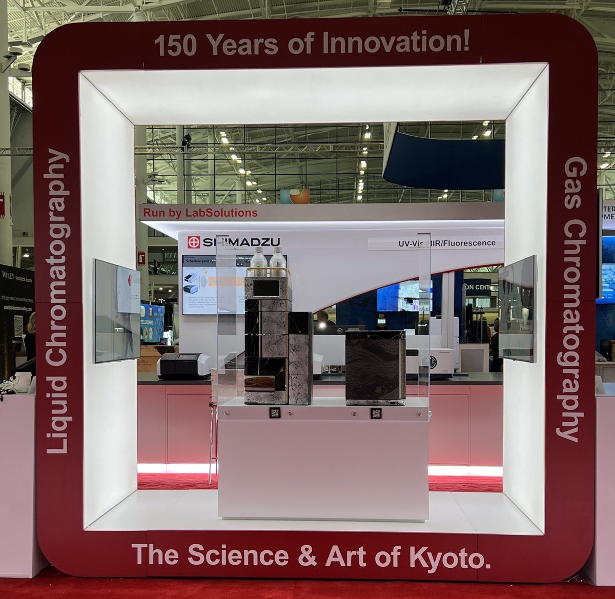 SHIMADZU_PR's tweet photo. 当社の米国グループ会社SSIが、75年の歴史を持つ分析機器展示会 #Pittcon 2025（#ボストン）に出展しました。この展示会は、科学的な情報交換や交流の促進を目的としています。学生時代からボランティアとして会を支えてきたSSI社員が、Pittcon2025のPresidentを務めました！https://t.co/MUBOpUif4j https://t.co/cWhyyle6eZ