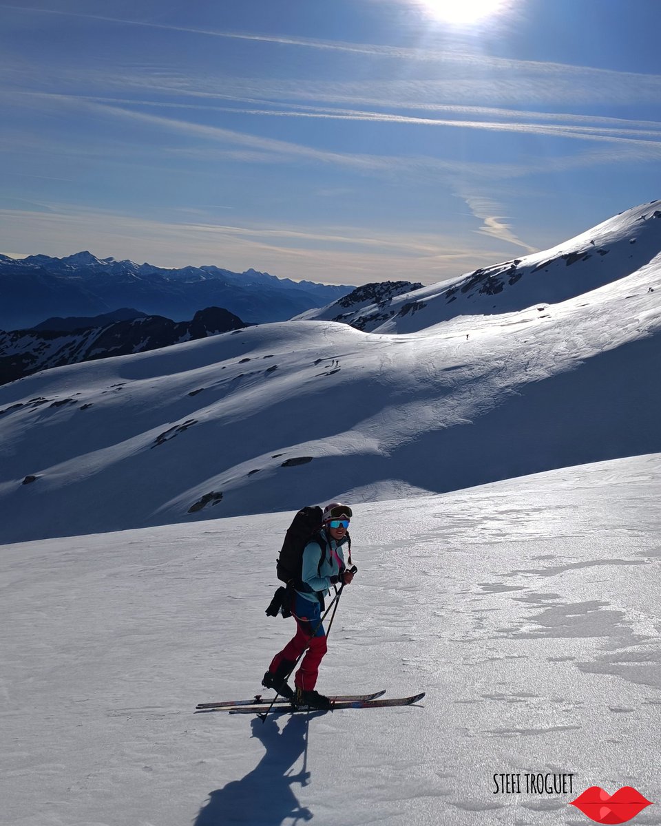 ETroguet's tweet photo. 5 to 8.⛷️ Magnific skitour: Cordier, Collado Araguells, Corredor Estasen, Aneto.
With Chen, Juan & Alberto.
⬆️ Post 2/3 ⬇️
▪︎
#Pyrenees #Spring
#LaSportiva #WeAreMountaineers #xbionic #xBathlete #xbAthletesTeam #FerrinoOutdoor #viladomatEsports #plumfamily #plumbindings https://t.co/sH9NibScyK