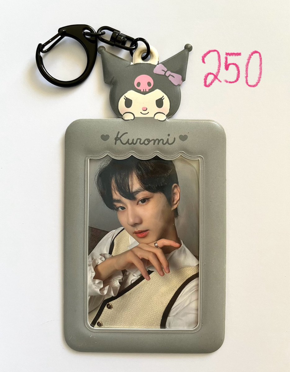 grimyang's tweet photo. wts lfb enhypen kuromi sanrio holder ph 

prices in pic! 

🖇️ if getting pc holder/dusk pc, must purchase red hair jungwon pc 

mop: gcash (3 days reservation)
mod: sdd (📍cubao)

# enhypen photocard won dusk manifesto manilafesto want to sell https://t.co/HNvI7VHDTi