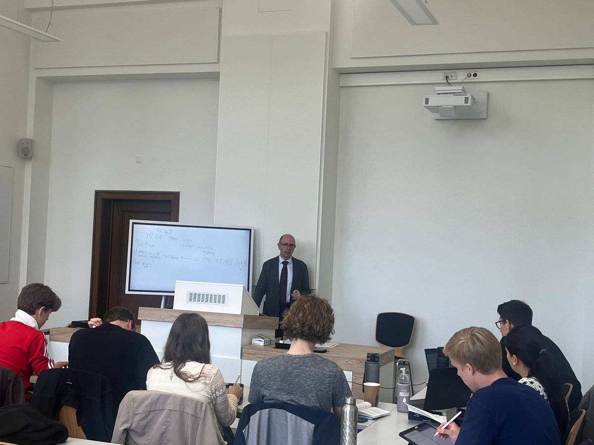 El Dr. Josep Maria Castellà, catedrático de D. Constitucional en <a href="/Dret_UB/">Facultat de Dret UB</a> e IP de <a href="/GEDECOUB/">GEDECO - EUCODEM</a> -EUCODEM, ha impartido un curso de Derecho Constitucional Español en la Facultad de Derecho de la Universidad de Münster (<a href="/uni_muenster/">Universität Münster</a>), del 26 al 31 de mayo de 2025.