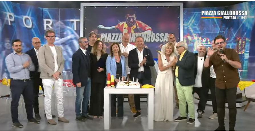 TeleRama e US Lecce: il cuore batte forte a Piazza Giallorossa trnews.it/2025/06/03/tel…