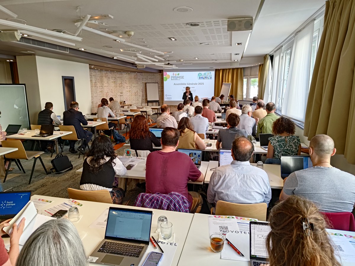 PROMISE - Professional community network on AMR tweet media