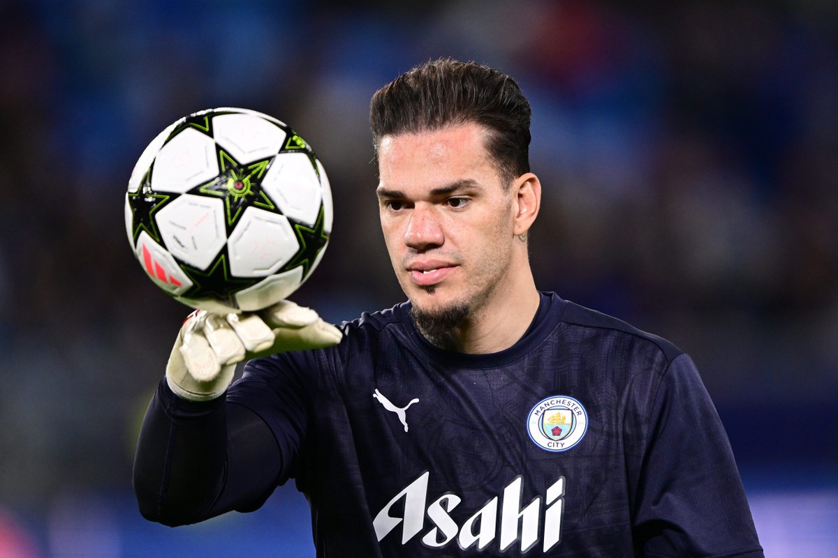 🚨💣 Ederson est ouvert à un transfert vers la Saudi Pro League.

[via <a href="/JordanC1107/">Jordan Campbell</a> / <a href="/City_Xtra/">City Xtra</a>]