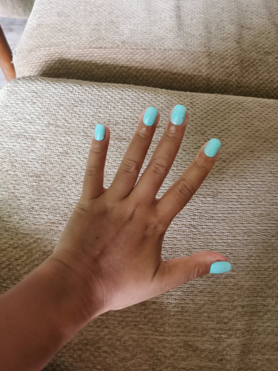 SydneyMaysinee's tweet image. Loving my new pastel blue nails!  💅💙  Perfect for a this​season.​#PastelBlue #ManiPedi