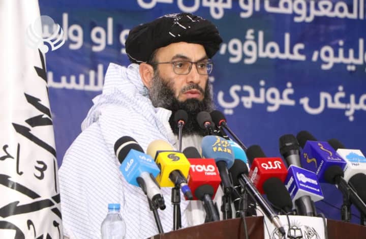 شيخ محمد خالد الحنفي: 

اسلام مبارک دین د چا پر شخصي حريم د تجاوز اجازه نه ده ورکړې، لذا د چا موبایل، جیب او کور ته د هغه له اجازې پرته د لاسوهنې اجازه نشته.