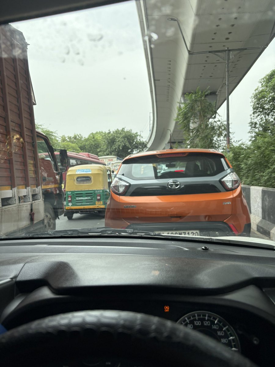 ___01_Yash Singh (Ashish Gaur) (@yashishthakur1) on Twitter photo Govind puri metro station se C lal chowk tak heavy traffic
<a href="/dtptraffic/">Delhi Traffic Police</a>
<a href="/DelhiPolice/">Delhi Police</a> please help sir Govind puri metro station se C lal chowk tak heavy traffic
<a href="/dtptraffic/">Delhi Traffic Police</a>
<a href="/DelhiPolice/">Delhi Police</a> please help sir