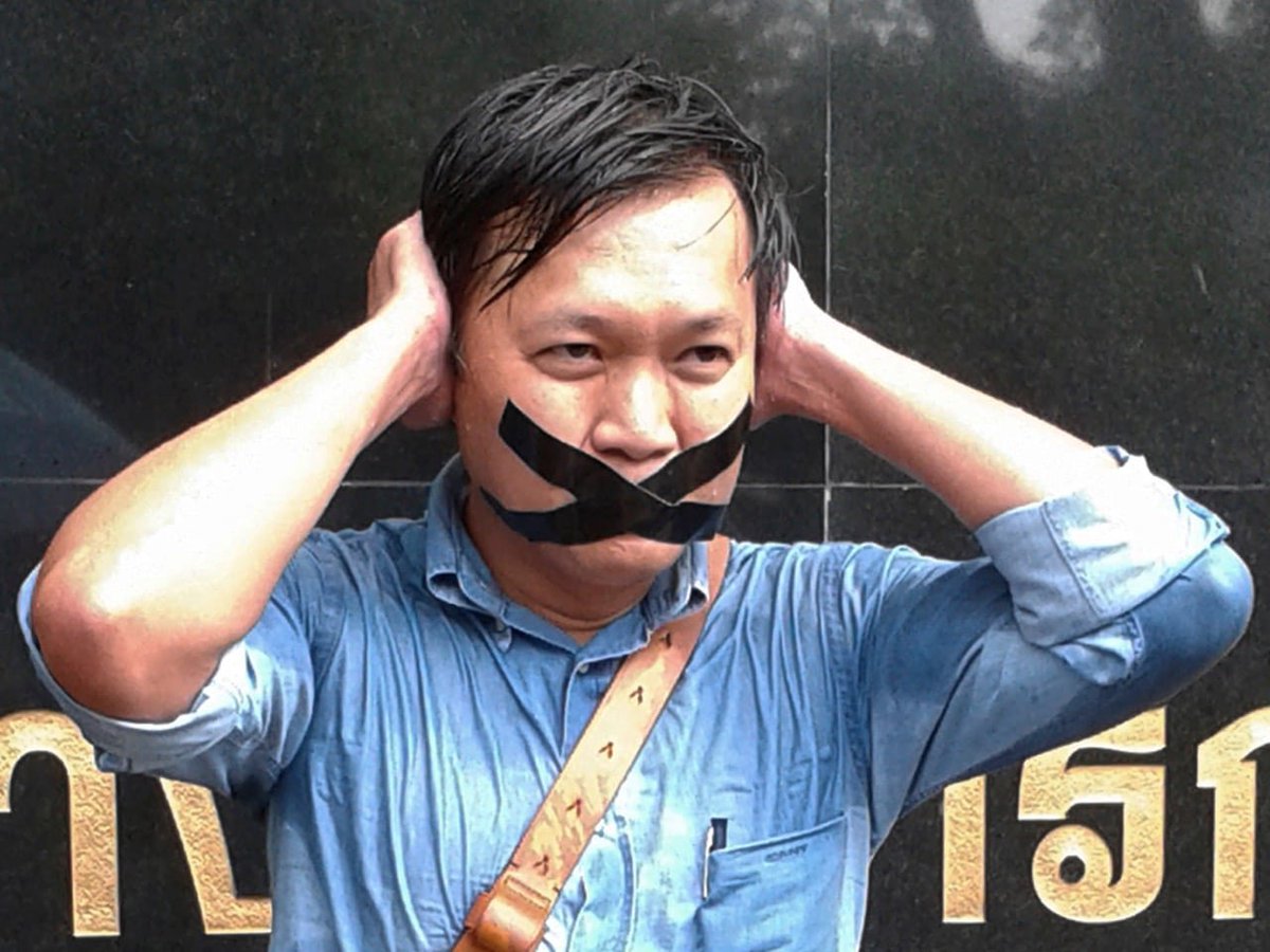 Andrew MacGregor Marshall (@zenjournalist) on Twitter photo 🇹🇭 จนถึงตอนนี้ คำชี้แจงจากประวิตร โรจนพฤกษ์เกี่ยวกับเหตุผลที่องค์กรข่าวที่เขาทำงานอยู่เผยแพร่โฆษณาชวนเชื่อของรัฐบาลที่ก่ออาชญากรรมฆ่าล้างเผ่าพันธุ์แบบคำต่อคำ คือยังไม่มีเลย
🏴 The response so far from <a href="/PravitR/">Pravit Rojanaphruk</a> on why <a href="/KhaosodEnglish/">Khaosod English</a> for is publishing propaganda for a genocidal 🇹🇭 จนถึงตอนนี้ คำชี้แจงจากประวิตร โรจนพฤกษ์เกี่ยวกับเหตุผลที่องค์กรข่าวที่เขาทำงานอยู่เผยแพร่โฆษณาชวนเชื่อของรัฐบาลที่ก่ออาชญากรรมฆ่าล้างเผ่าพันธุ์แบบคำต่อคำ คือยังไม่มีเลย
🏴 The response so far from <a href="/PravitR/">Pravit Rojanaphruk</a> on why <a href="/KhaosodEnglish/">Khaosod English</a> for is publishing propaganda for a genocidal