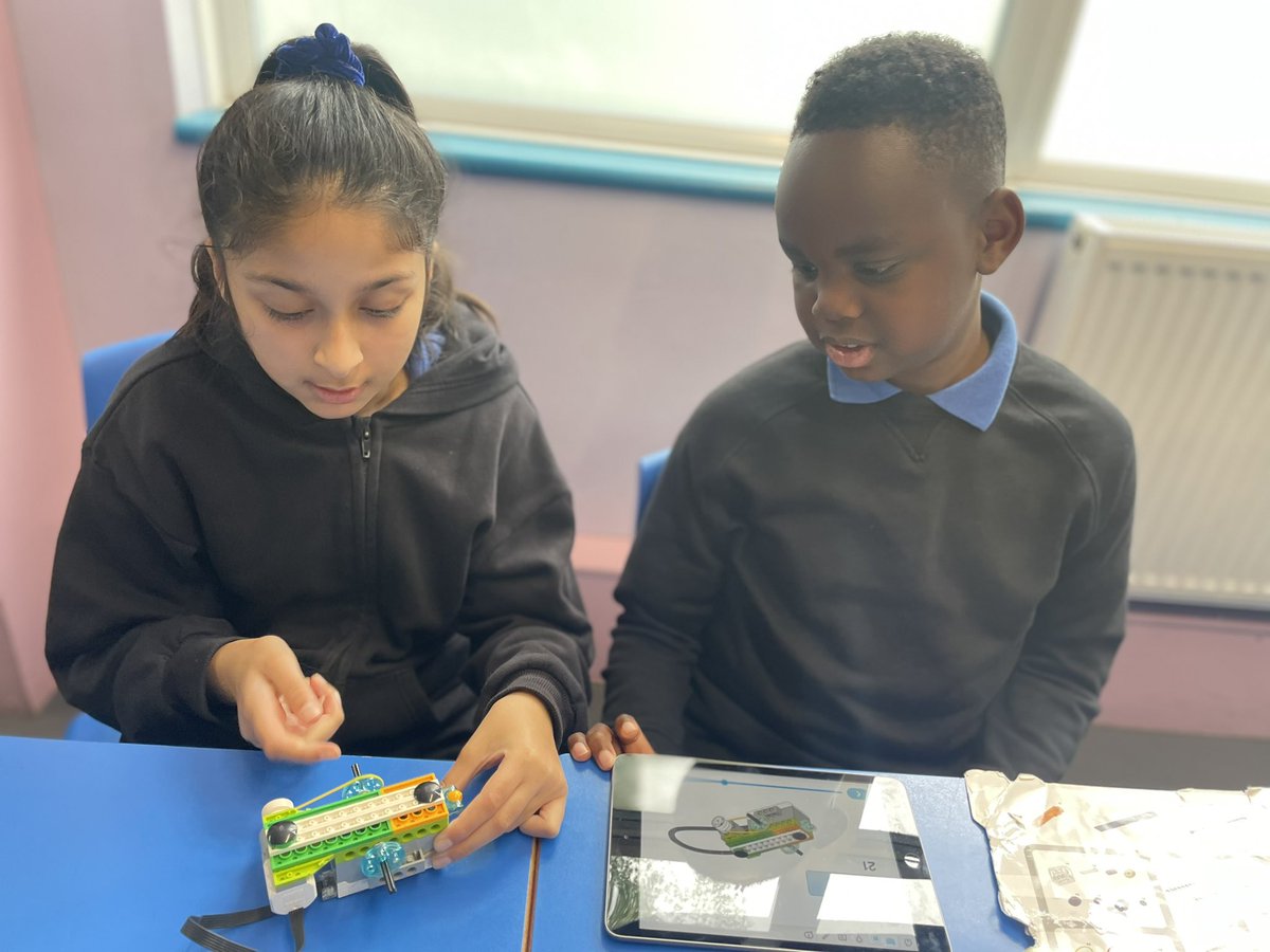 🧡 Abbey Catholic School 🧡 tweet media