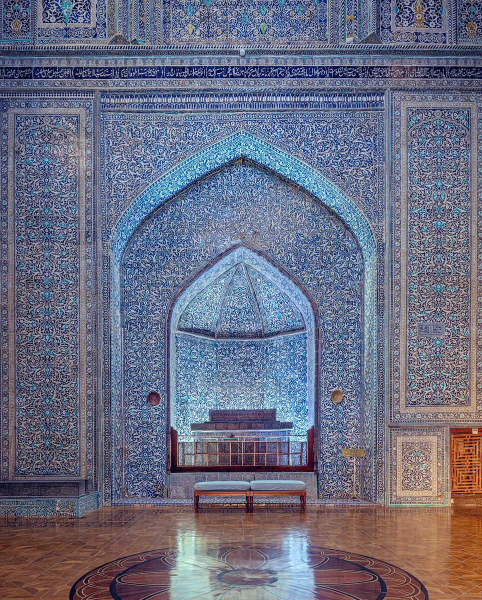 Tomb of the 14th century Iranian champion wrestler &amp; Persian poet, Pahlavān Pourya Vali.

📍Khiva, Uzbekistan