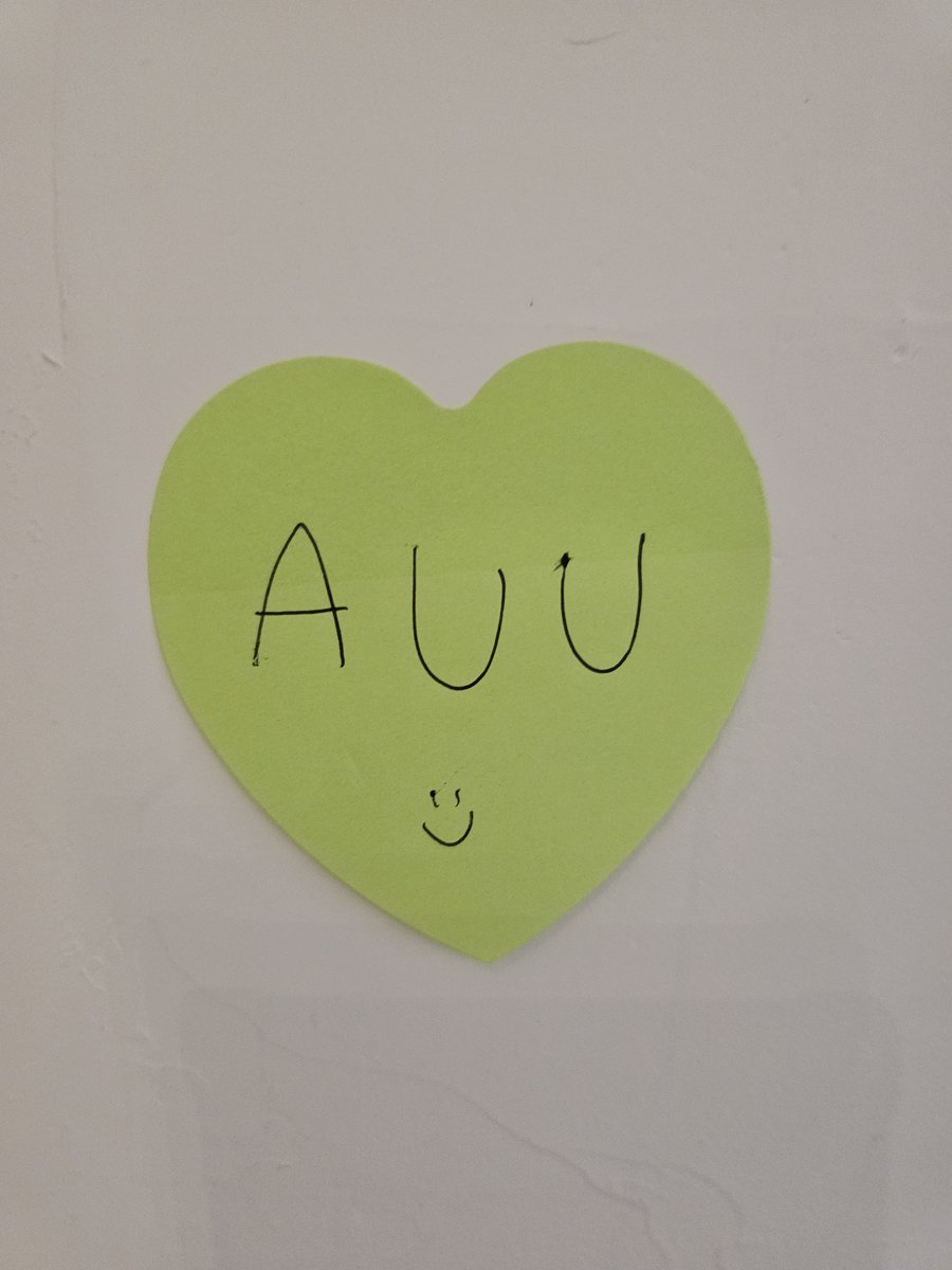 [✍🏻] 6/3 유아유 #메이크스타 팬사인회 순서 안내👋🏻❣

수아 ▶ 유현 ▶ 지유

인썸니아 팬사인회에서 봐요💗

#유아유 #UAU #Dreamcatcher_UAU