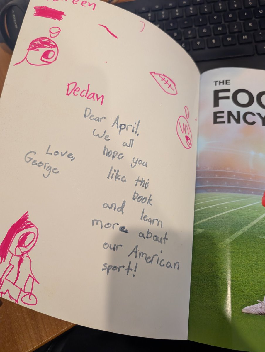 A very old friend of mine sent me a package from the USA and his kids left me the cutest note, knowing I am the funny Aussie Aunty who loves NFL 😂 🏈
