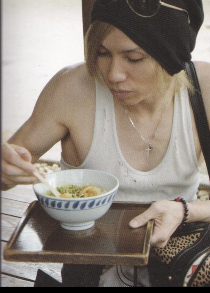 saki0421_hs's tweet photo. yasuタンクトップ最高d('∀'*)
なんでこんなにえぐれてる？タンクトップが似合うんですか？😭😭💕︎💕︎ https://t.co/UrnvaajASu