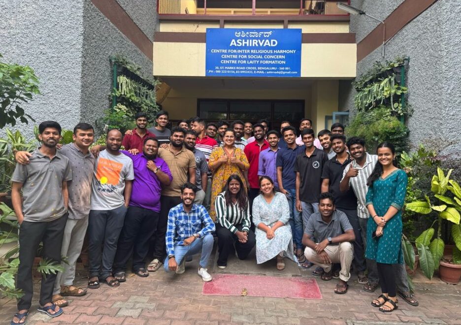 The KJES Youth Ministry organized a one-day Youth Animation Programme at Ashirvad, Bengaluru on 03 May 2025, bringing together 35 Jesuit scholastics preparing for their regency across the South Zone provinces.
jcsaweb.org/2025/05/30/kje…