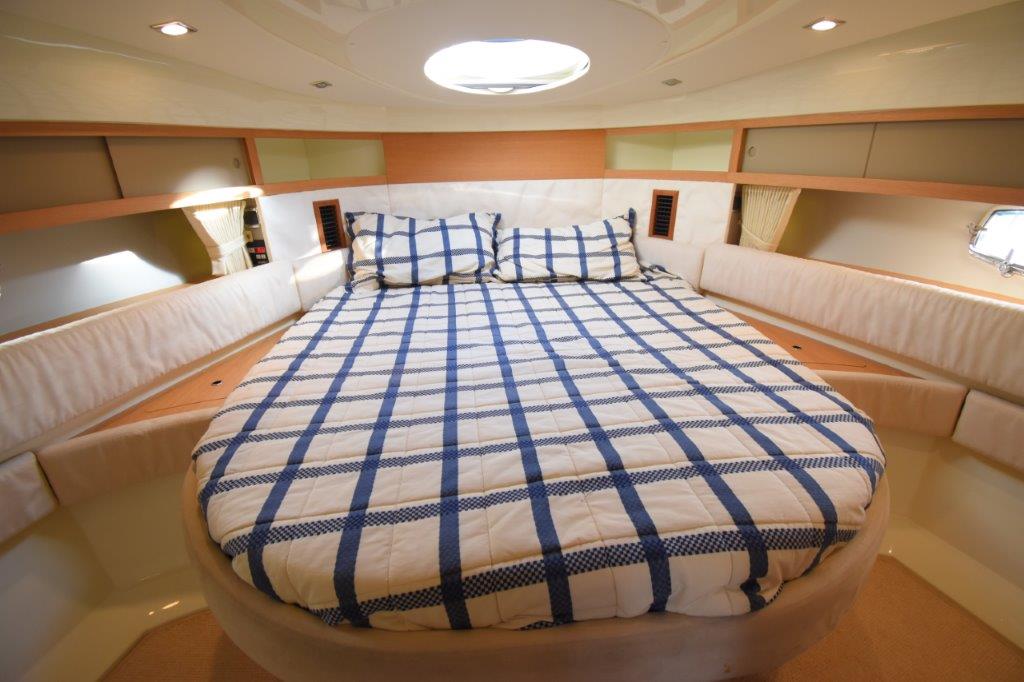 Boat Of The Week - 2007 Fairline Targa 38. New to market! A fantastic boat, expertly looked after &amp; in great condition!  sales@marineunltd.com   mailchi.mp/marineunltd/bo…