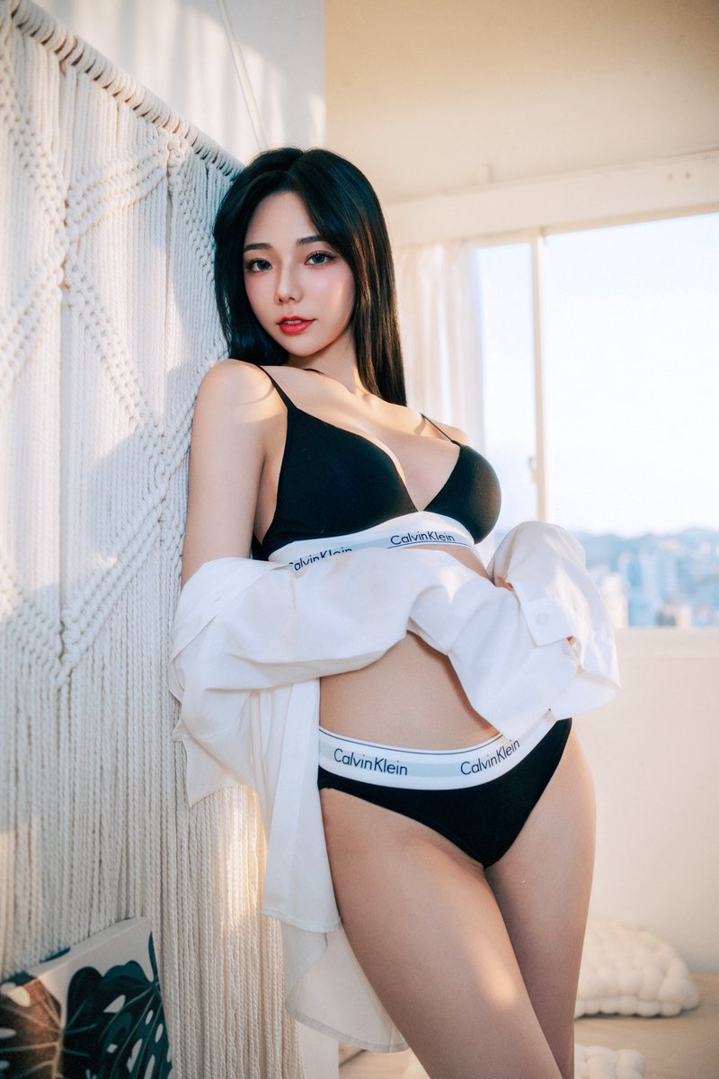 📌CK內衣的誘惑
https://t.co/nNIjyfqDpp
JV站內加購一台跑車 獲得此造型簽名拍立得

⚠️福利及活動只到6/6截止‼️
收藏含隱藏版寫真 截圖私訊JVID領加碼福利照！ https://t.co/r8lv3njUJz