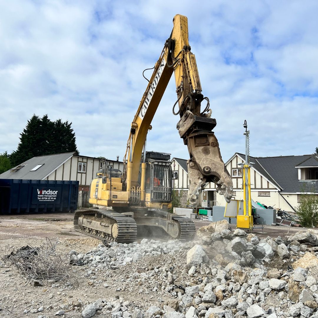 Former Clubhouse #Demolition is Right on Course! 🏌️‍♀️

#Cawarden